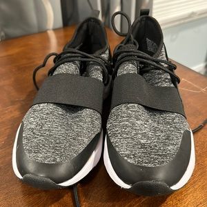 Fabletics sneakers